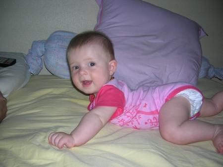 galipette sur le lit de papa et maman 